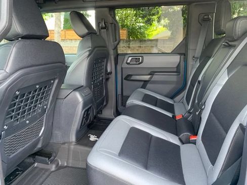 Used 2024 Ford Bronco Black Diamond AWD/4WD image 12
