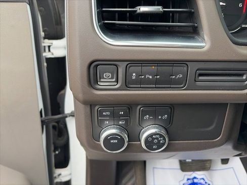 Used 2021 GMC Yukon SLE image 19