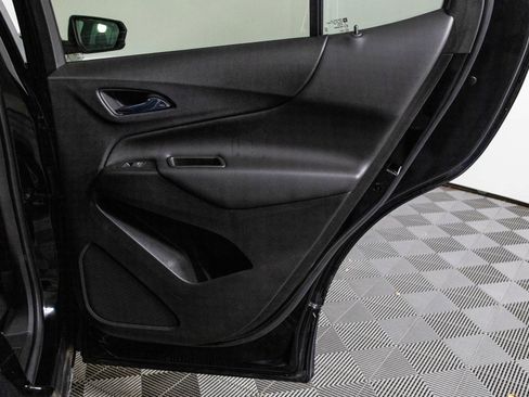 Certified 2022 Chevrolet Equinox LT w/ LPO, Floor Liner Package image 39