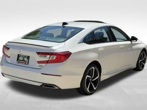 Used 2022 Honda Accord Sport image 6