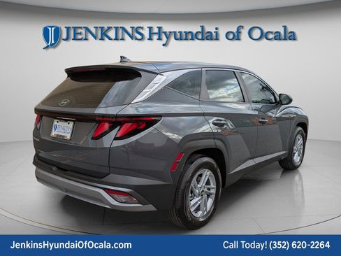 New 2026 Hyundai Tucson SE image 3