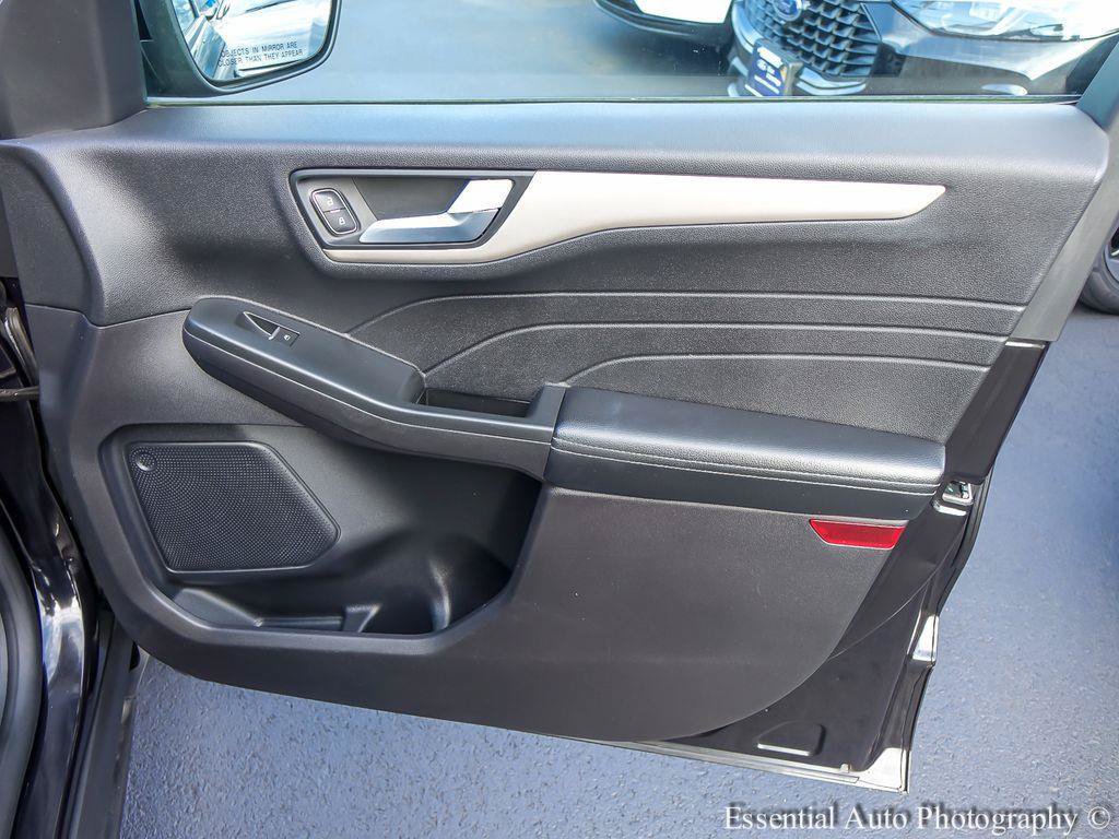 Used 2022 Ford Escape SEL FWD image 25