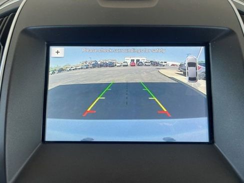 Used 2016 Ford Edge Titanium w/ Equipment Group 301A AWD/4WD image 10