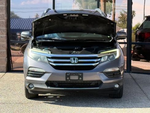 Used 2017 Honda Pilot Touring image 21