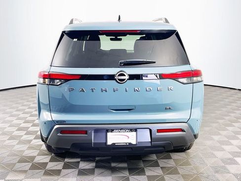 New 2026 Nissan Pathfinder SL image 6