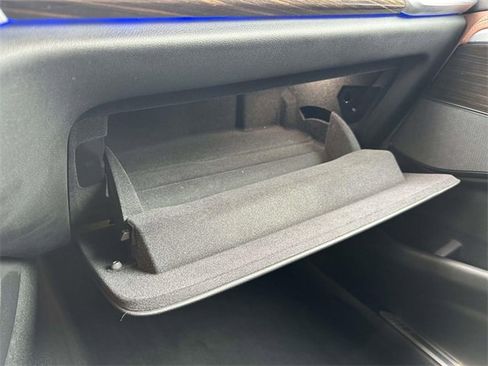 Used 2023 BMW X6 xDrive40i w/ Executive Package image 41