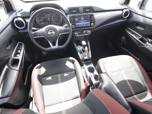 Used 2024 Nissan Versa SR FWD image 6