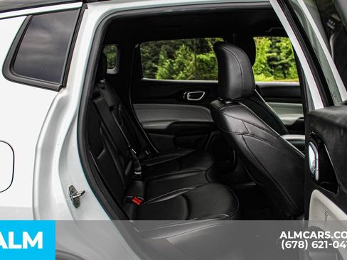 Used 2025 Jeep Compass Limited AWD/4WD image 18