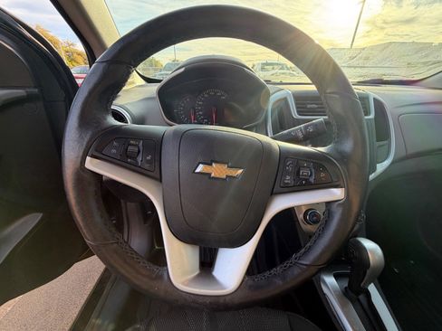 Used 2017 Chevrolet Sonic LT w/ Convenience Package image 11