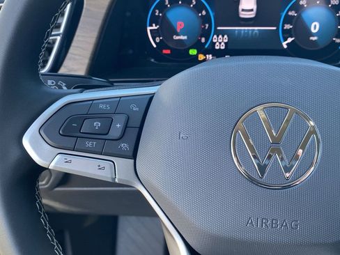 New 2026 Volkswagen Atlas SE image 18