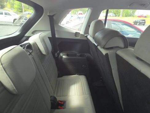 Used 2022 Volkswagen Tiguan S FWD image 12