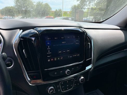 Used 2021 Chevrolet Traverse RS w/ LPO, Floor Liner Package image 13