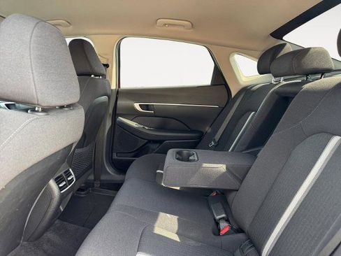 Used 2025 Hyundai Sonata SEL FWD image 13