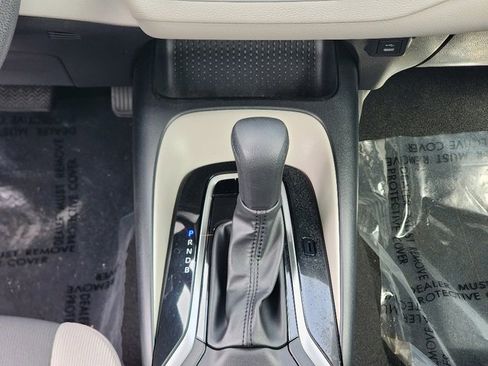 Used 2023 Toyota Corolla LE image 28