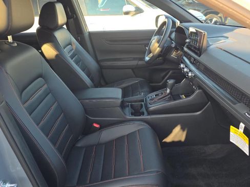 Used 2025 Honda CR-V Sport-L image 9