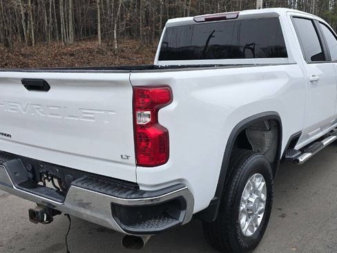 Used 2020 Chevrolet Silverado 2500 LT w/ Z71 Off-Road Package image 4