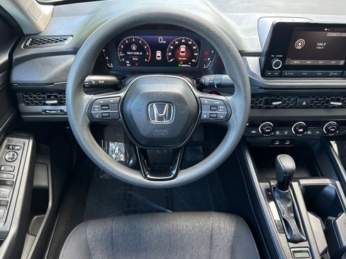Used 2024 Honda Accord EX image 27