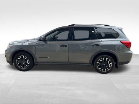 Used 2019 Nissan Pathfinder SL FWD image 6