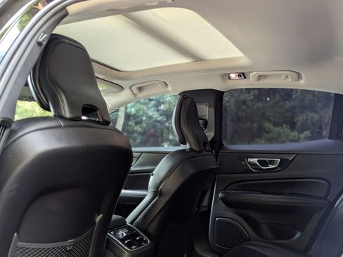 Used 2019 Volvo S60 T5 Inscription FWD image 18