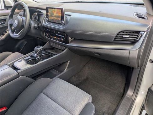 Used 2021 Nissan Rogue SV FWD image 21