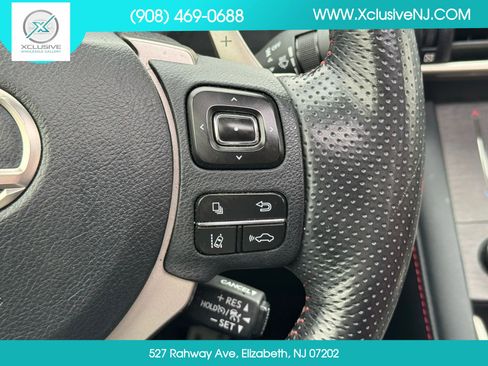 Used 2019 Lexus IS 300 F Sport w/ F Sport Package image 10