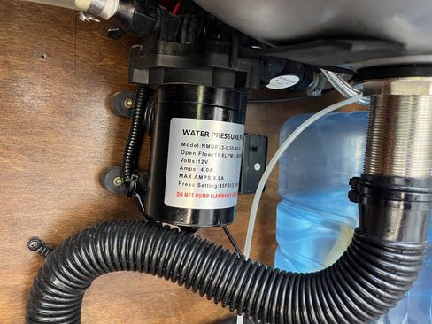 Used 2012 Chevrolet Express 1500 image 42