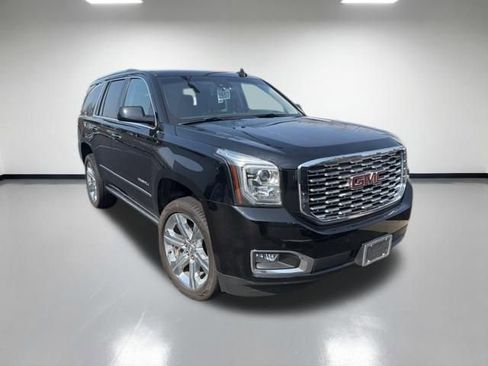 Used 2018 GMC Yukon Denali w/ Denali Ultimate Package AWD/4WD image 2
