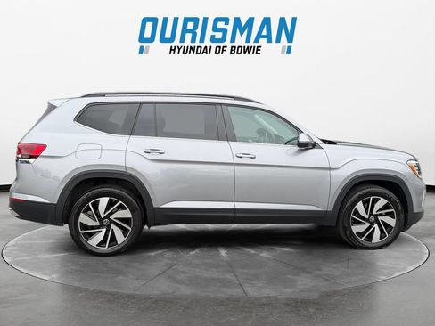 Used 2024 Volkswagen Atlas SE AWD/4WD image 7