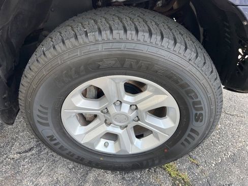 Used 2018 Toyota 4Runner SR5 image 22