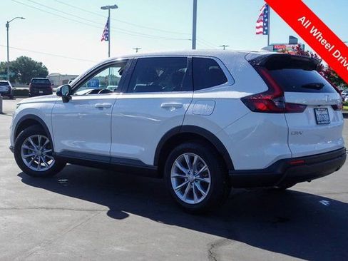 Used 2024 Honda CR-V EX image 3