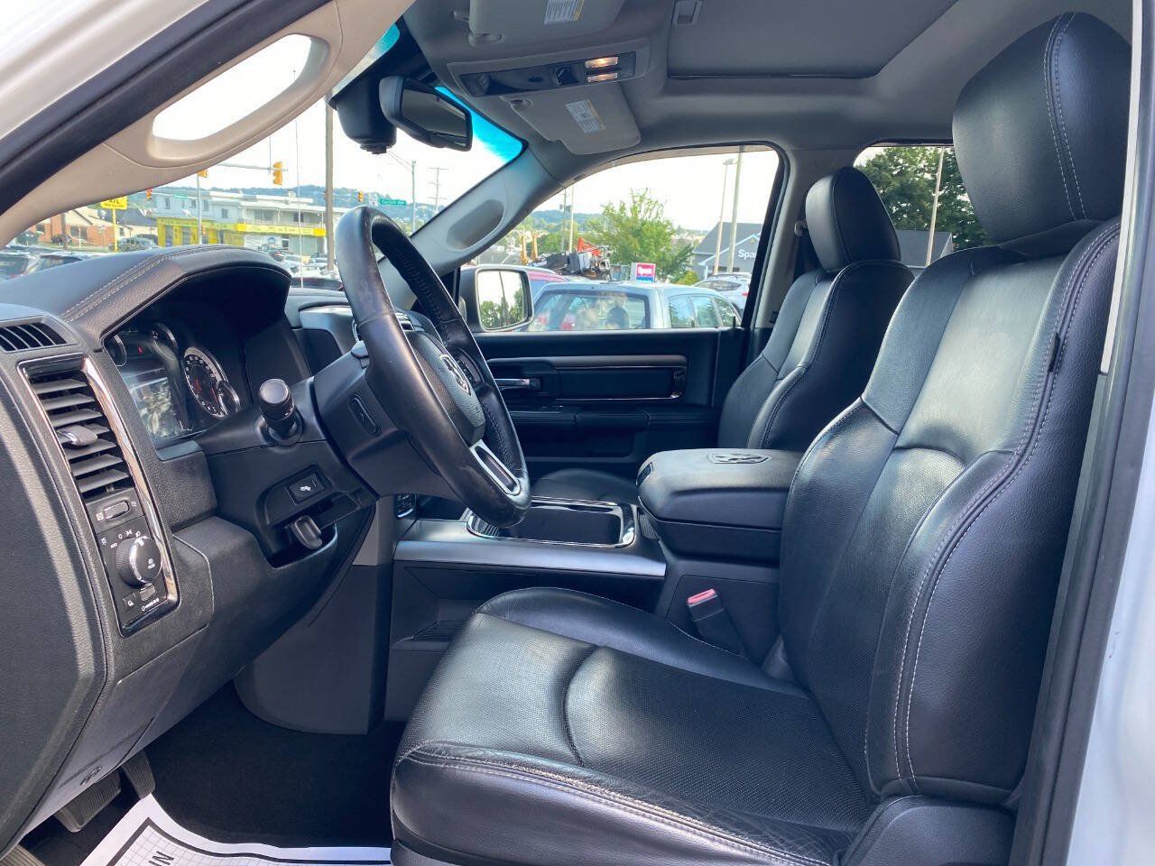Used 2015 RAM 1500 Sport w/ Sport Premium Group AWD/4WD image 9
