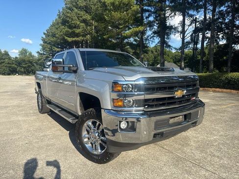 Used 2018 Chevrolet Silverado 2500 LTZ w/ Duramax Plus Package AWD/4WD image 2