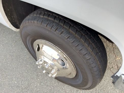 Used 1998 Chevrolet Silverado 3500 2WD Regular Cab w/ Comfort & Convenience Pkg image 7