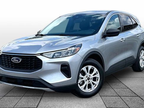 Used 2024 Ford Escape Active w/ Cold Weather Package FWD image 1