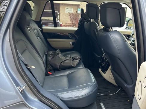 Used 2020 Land Rover Range Rover HSE image 21