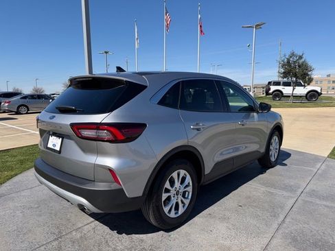 Certified 2024 Ford Escape Active image 7