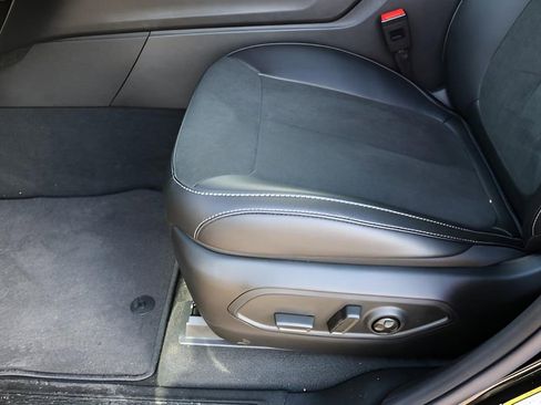 New 2025 Jeep Grand Cherokee L Altitude RWD image 13