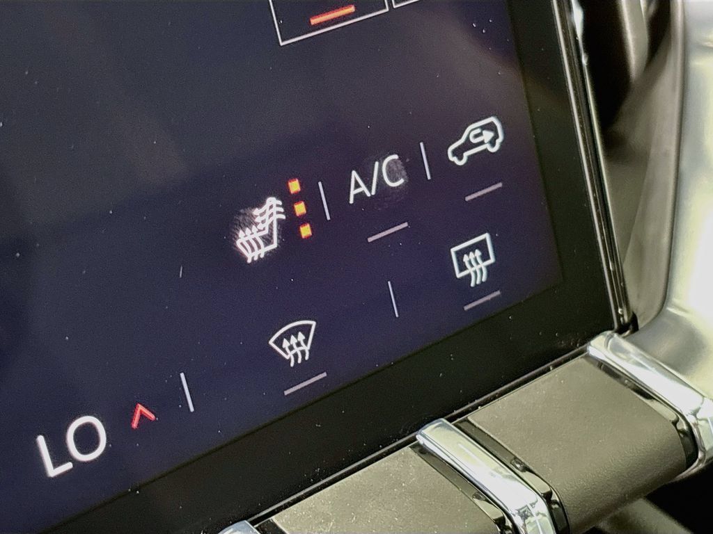 New 2026 GMC Acadia AT4 AWD/4WD image 20