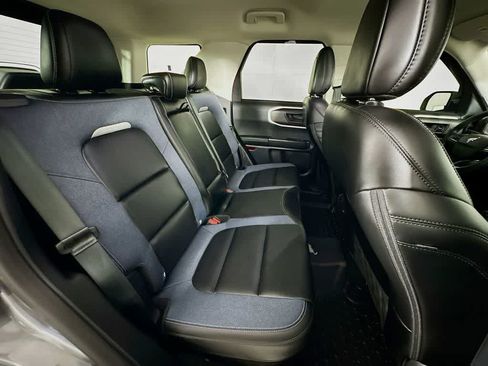 Certified 2025 Ford Bronco Sport Outer Banks w/ Outer Banks Tech Package+ AWD/4WD image 32