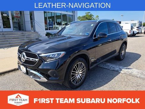 Used 2023 Mercedes-Benz GLC 300 4MATIC image 1