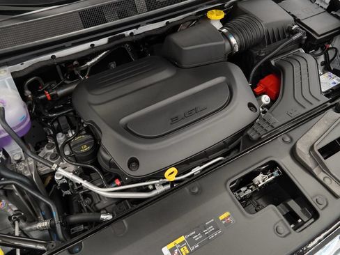 New 2027 Chrysler Pacifica Select AWD/4WD image 37