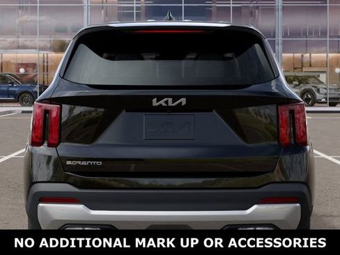 New 2026 Kia Sorento LX FWD image 13