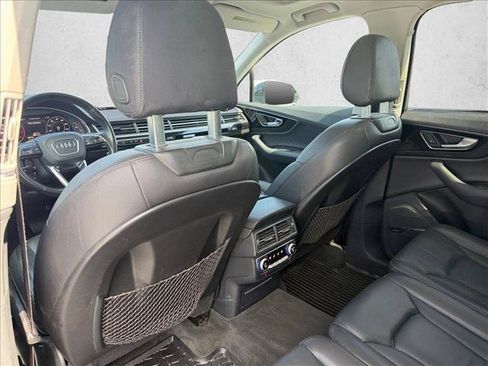 Used 2017 Audi Q7 3.0T Prestige w/ Prestige Package AWD/4WD image 11