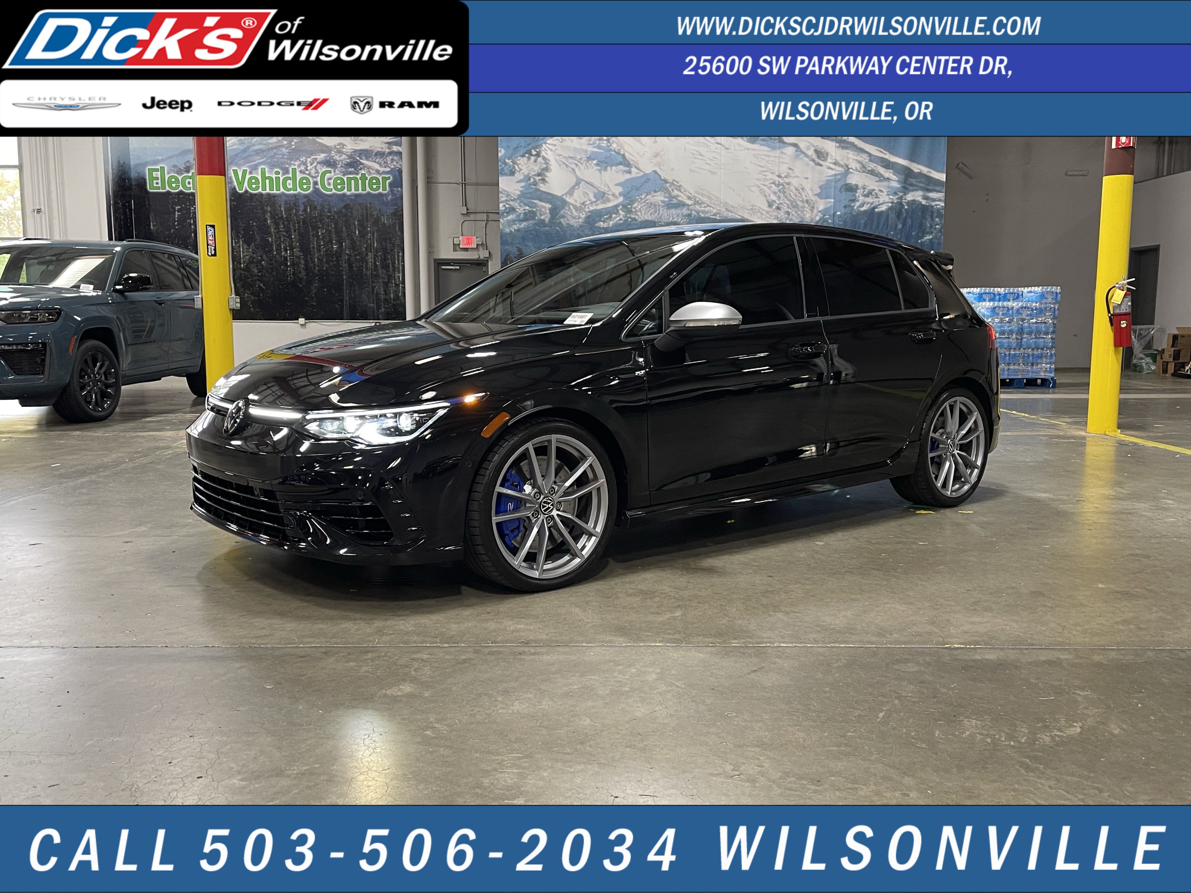 Used 2024 Volkswagen Golf R AWD/4WD image 1