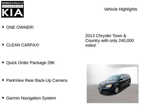 Used 2013 Chrysler Town & Country Touring image 7
