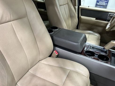 Used 2013 Ford Expedition EL XLT image 36