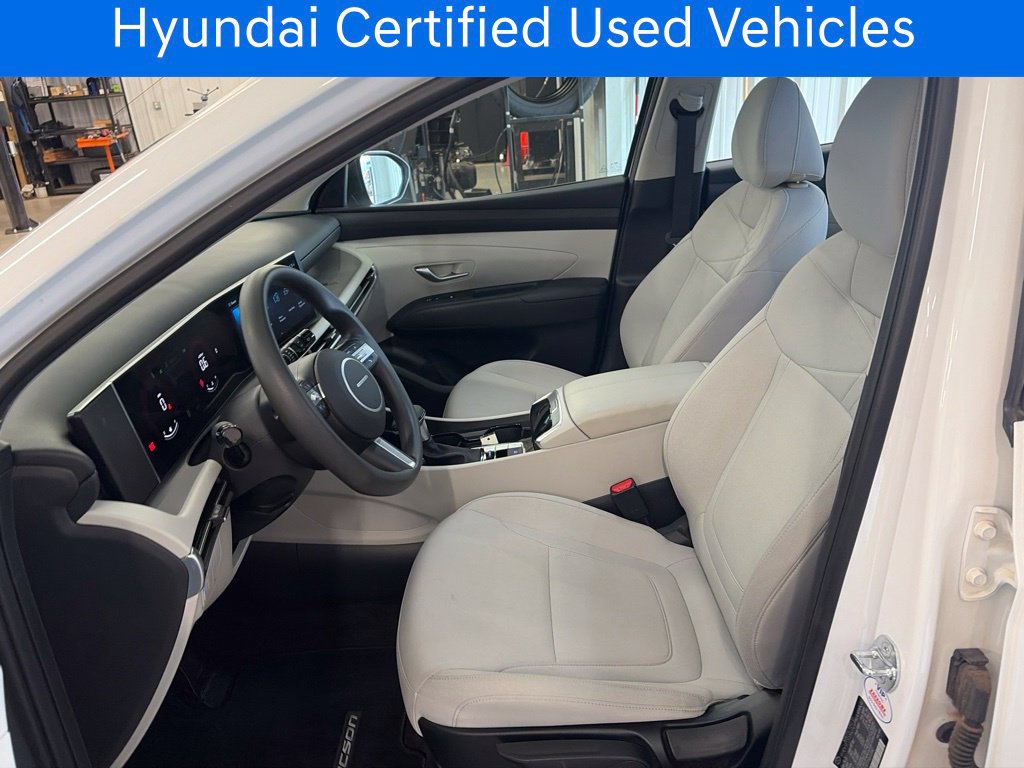 Used 2026 Hyundai Tucson SE FWD image 4