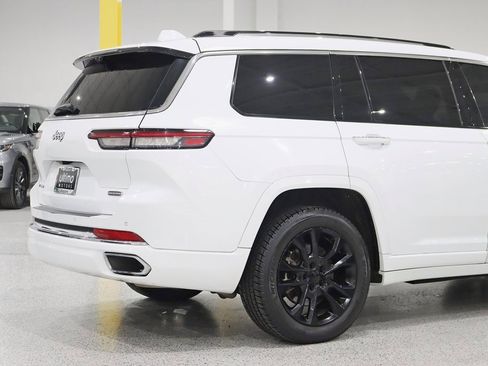 Used 2021 Jeep Grand Cherokee L Overland w/ Luxury Tech Group IV image 10