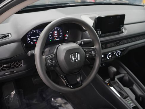 Used 2024 Honda Accord LX image 17