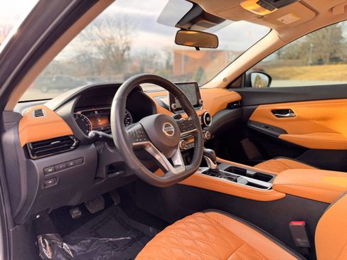 Used 2022 Nissan Sentra SV w/ SV Premium Package image 15